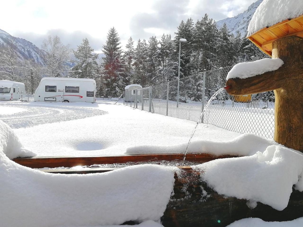 Отель Camping Lechtal Vorderhornbach Экстерьер фото